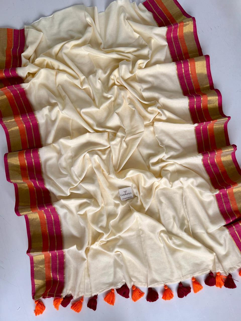 Onam special saree Mulcotton ~red saree with heart shape Kasav boarder (Copy) (Copy)