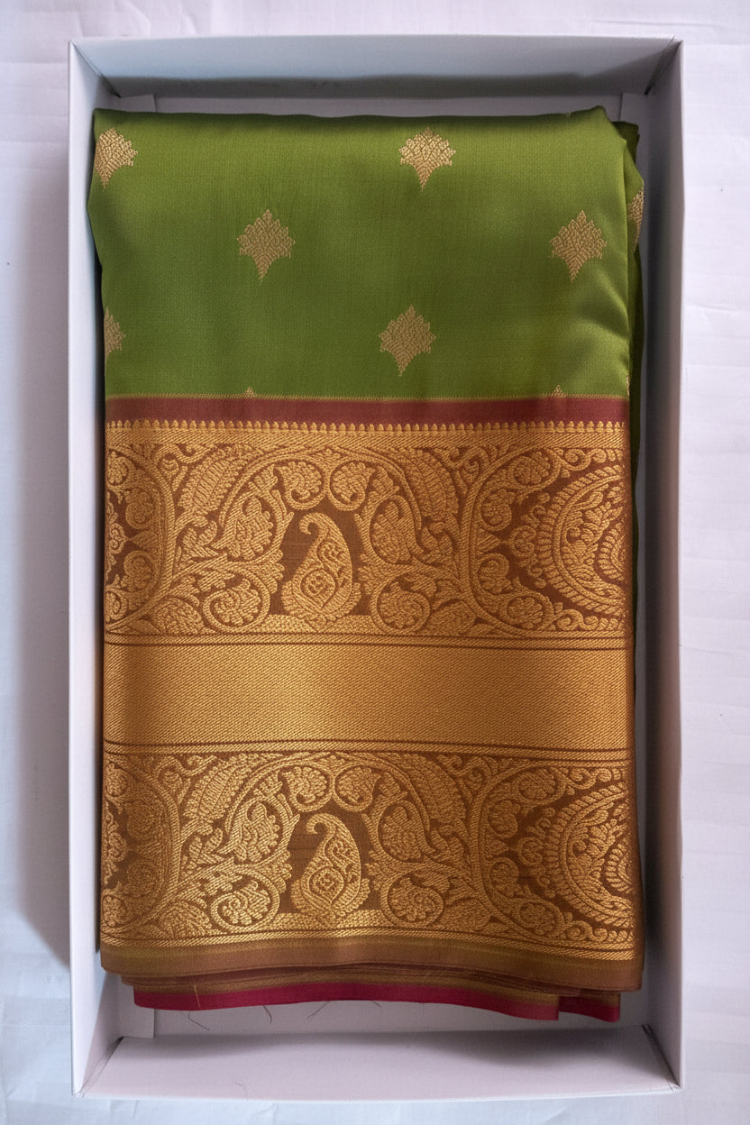 Silk in Kanchipuram boarder Saree with Zari boader -lemon green violet base