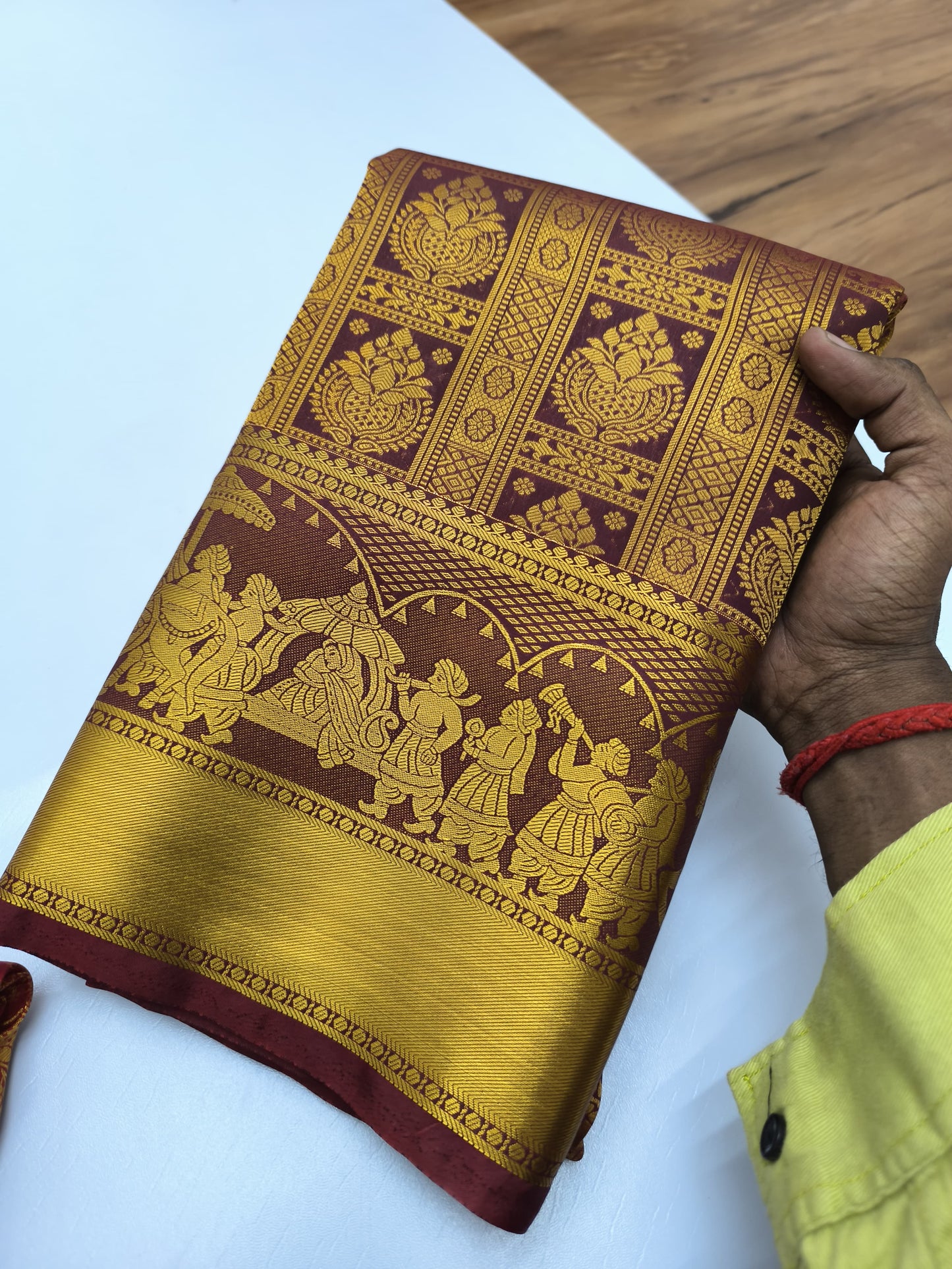Kanchipuram silk for festival and occasion - marron with golden Zari boarder