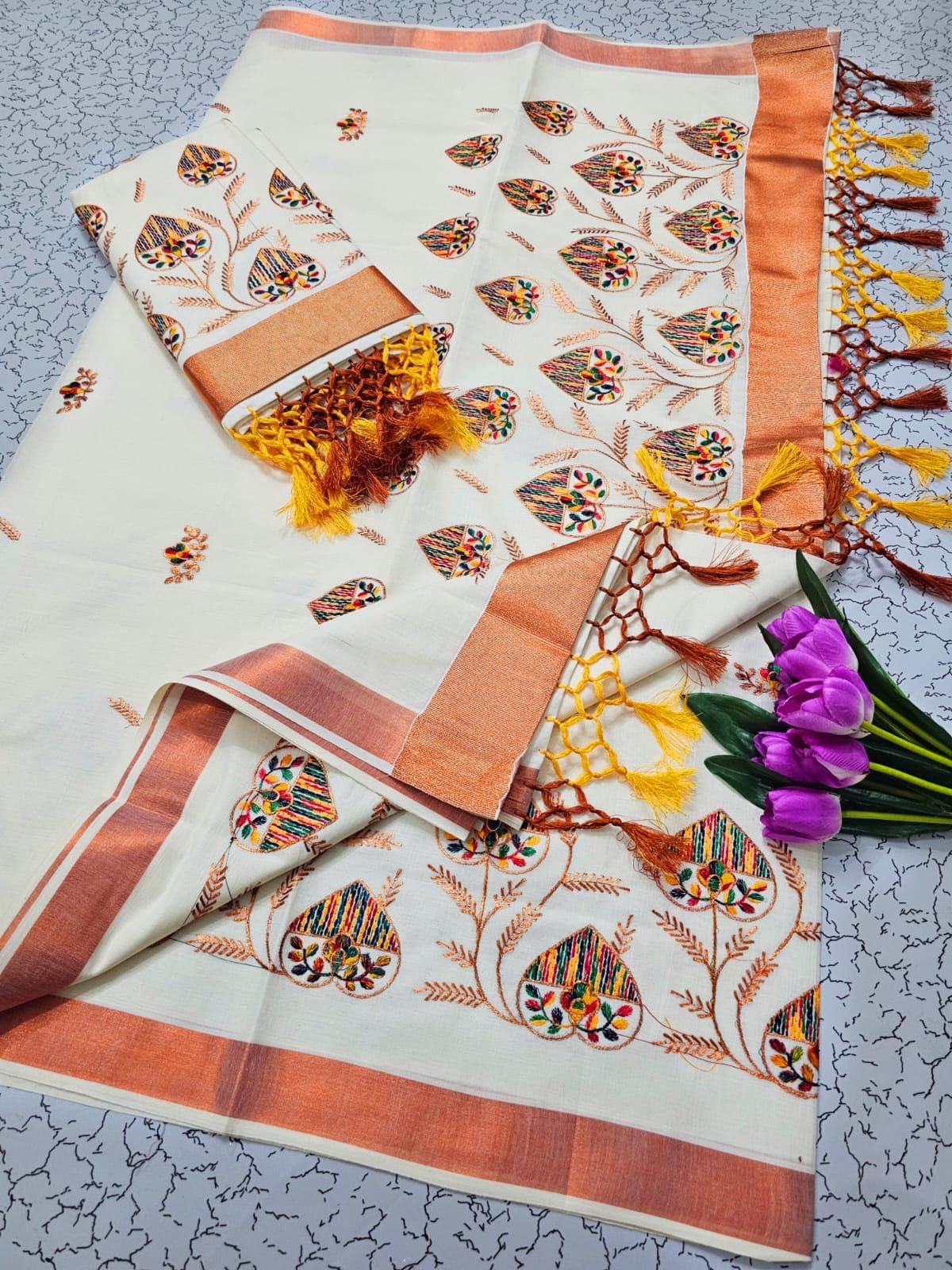 Kerala Cotton with peacock design -heart shape golden boarder
