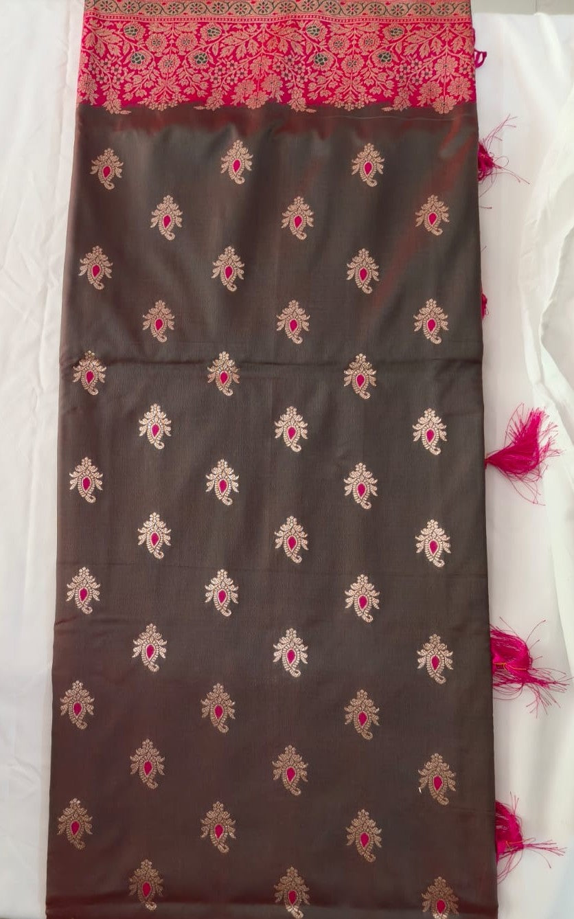 Banarasi Saree - shinning luxury rich boarder pink