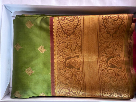 Silk in Kanchipuram boarder Saree with Zari boader -lemon green violet base