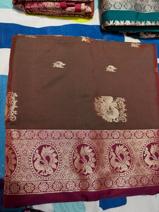 “Peshwai silk sarees are inspired by Maharashtra’s royal Peshwa tradition ❤️”- shinny brown colour