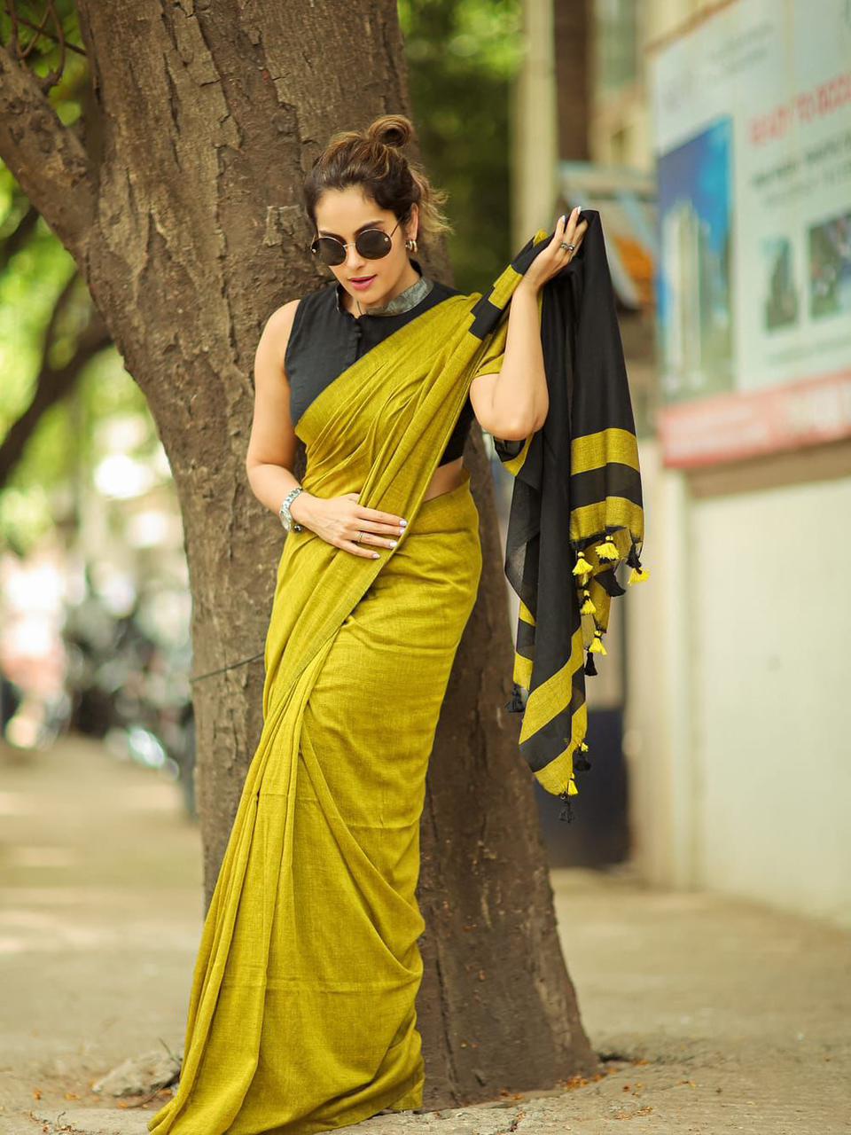 Premium Cotton Linen Saree UNSTICHED BLOUSE PIECE-Pale yellow with black boarder.