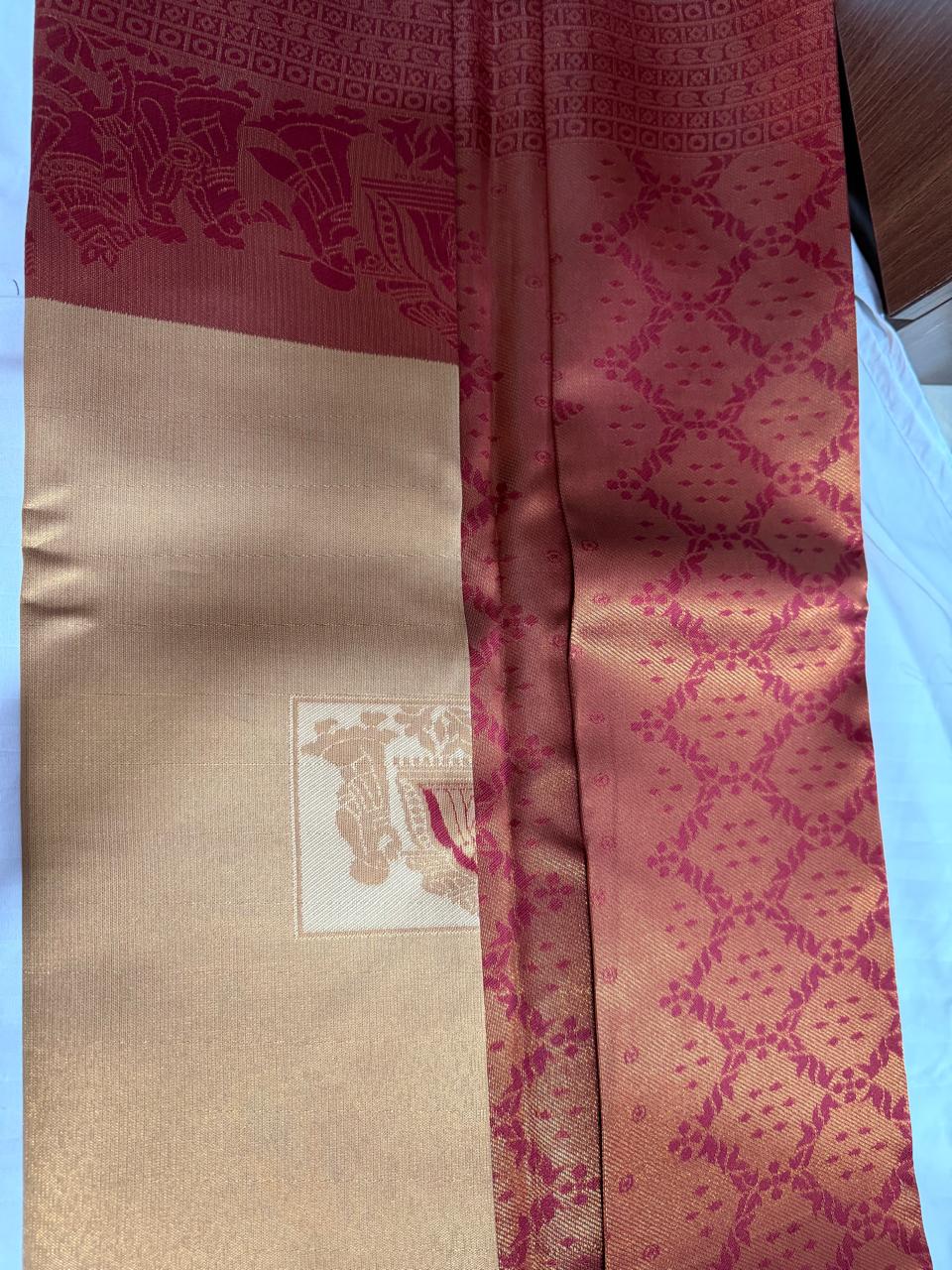 Pallaku Maharani Pattu wedding/ Festival soft Silk Saree for Women- red