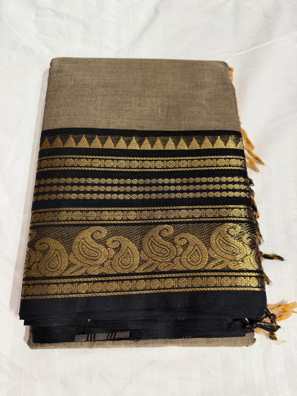 Kanchi Cotton Sarees- Grey with bck Kanchi boarder