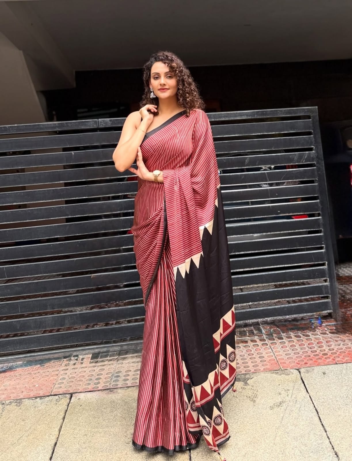 Gajji Modal silk- Printed with Multi-strip -red