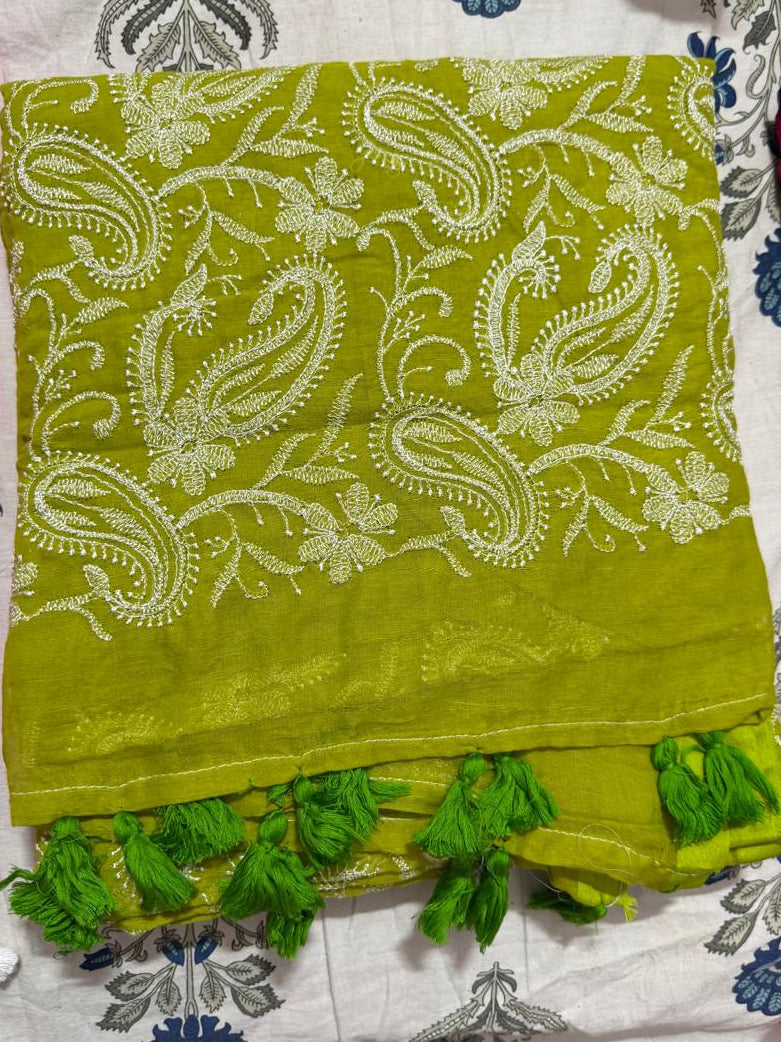 chikankari saree-lemon green