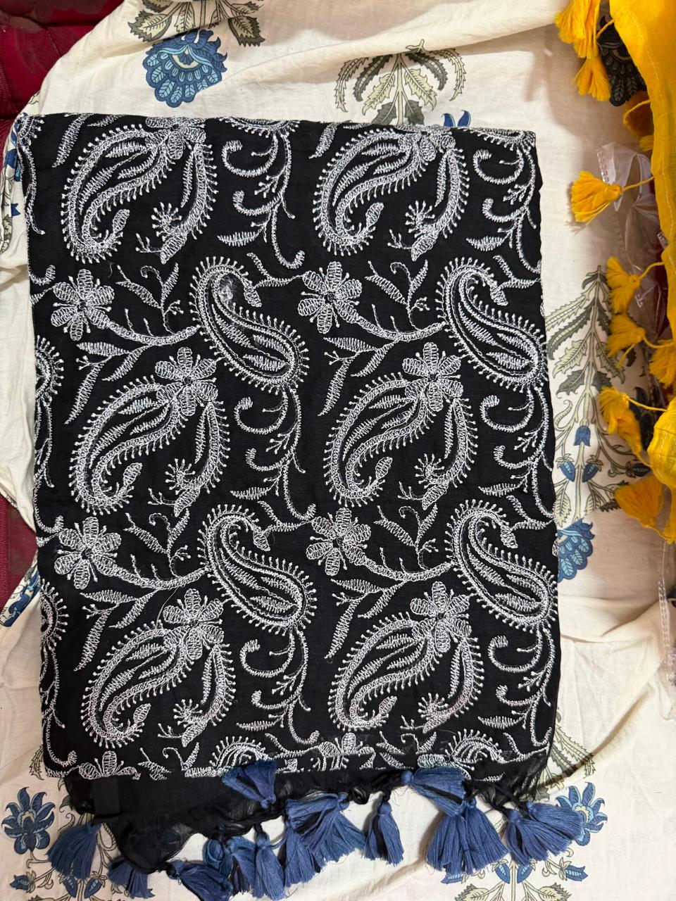 chikankari saree-Black