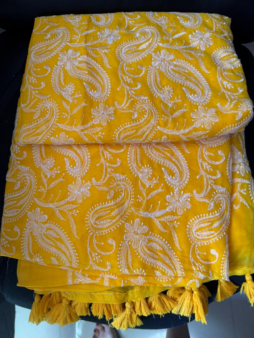 chikankari saree-Yellow