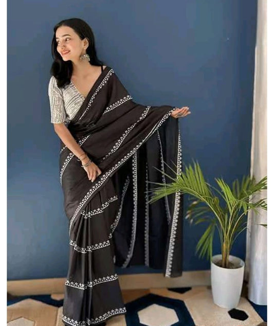 linen saree with white stripes