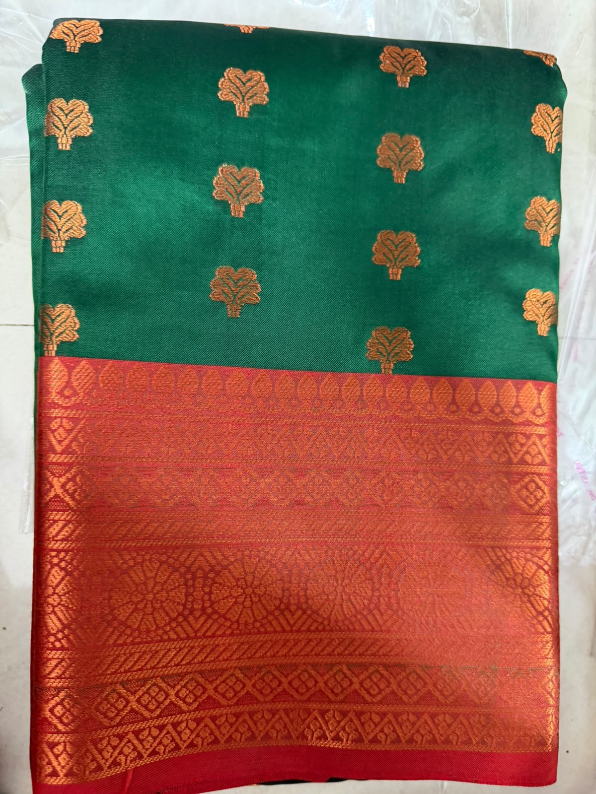 Viscose soft Silk Saree -7 -flower buttas- red boader