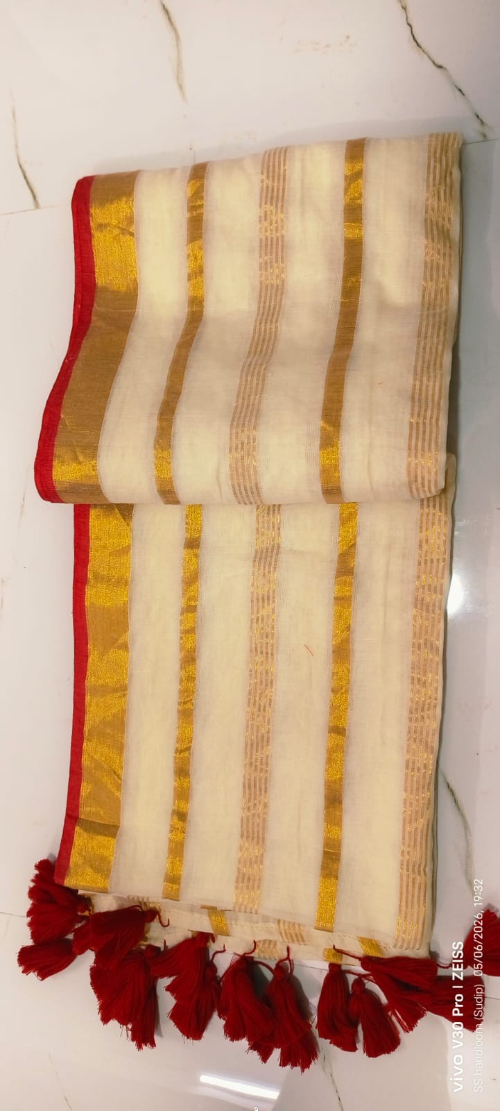 Onam special saree Mulcotton ~red strips saree