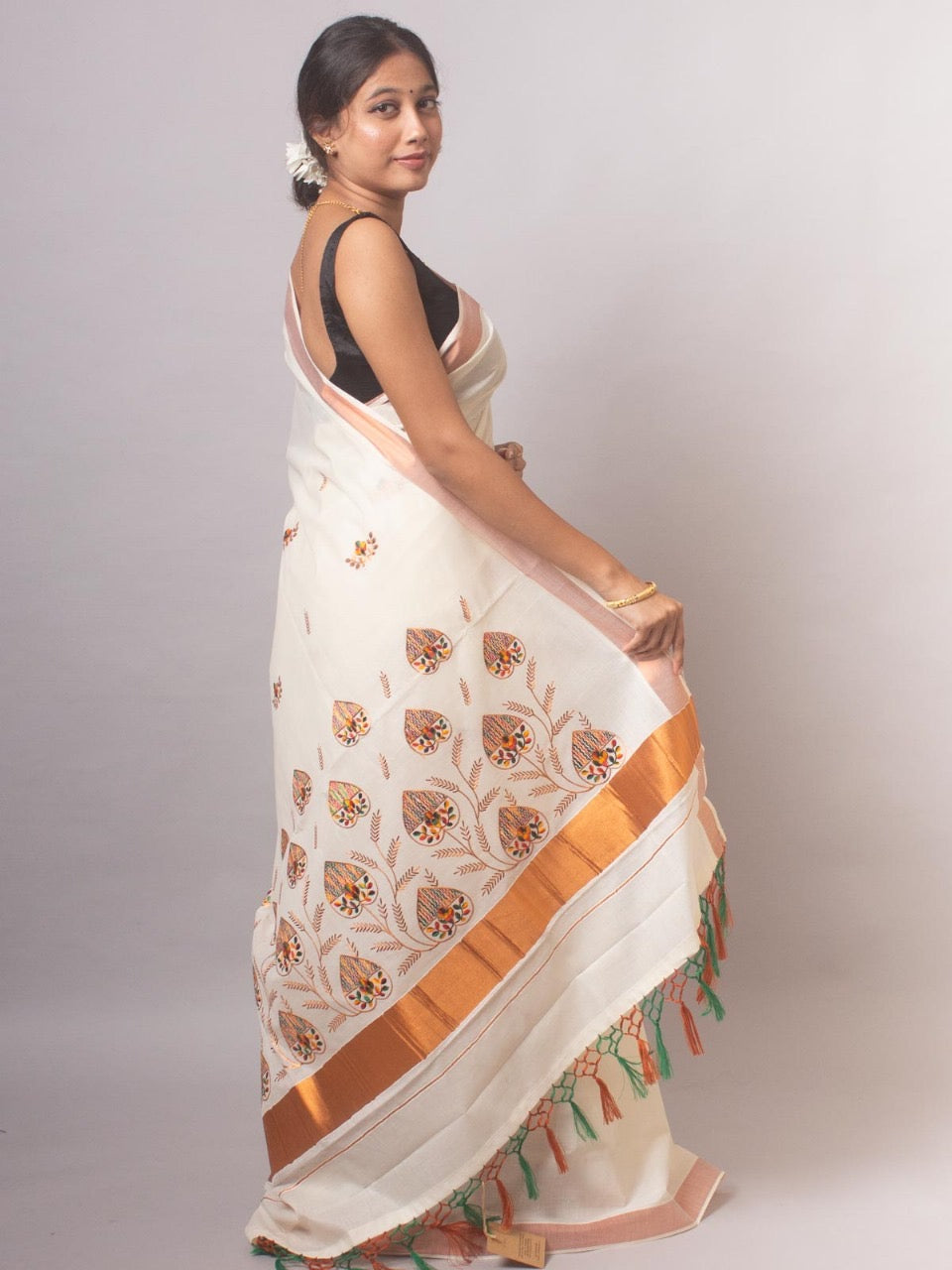 Kerala Cotton with peacock design -heart shape golden boarder
